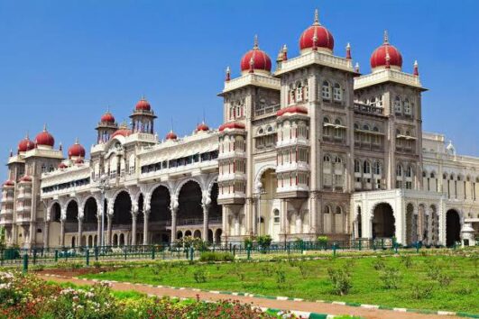 BANGLORE-MYSORE-OOTY-BANGLORE(4 NIGHTS / 5 DAYS)